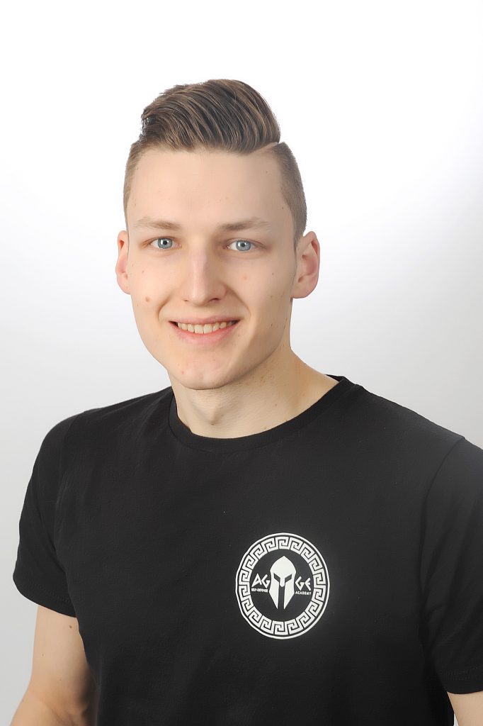 Waiblingen Wing Tsun, Kung Fu, Martial Arts, Krav Maga, MMA, Kampfsport, Selbstverteidigung Waiblingen Wing Tsun, Kung Fu, Martial Arts, Krav Maga, MMA, Kampfsport, Selbstverteidigung