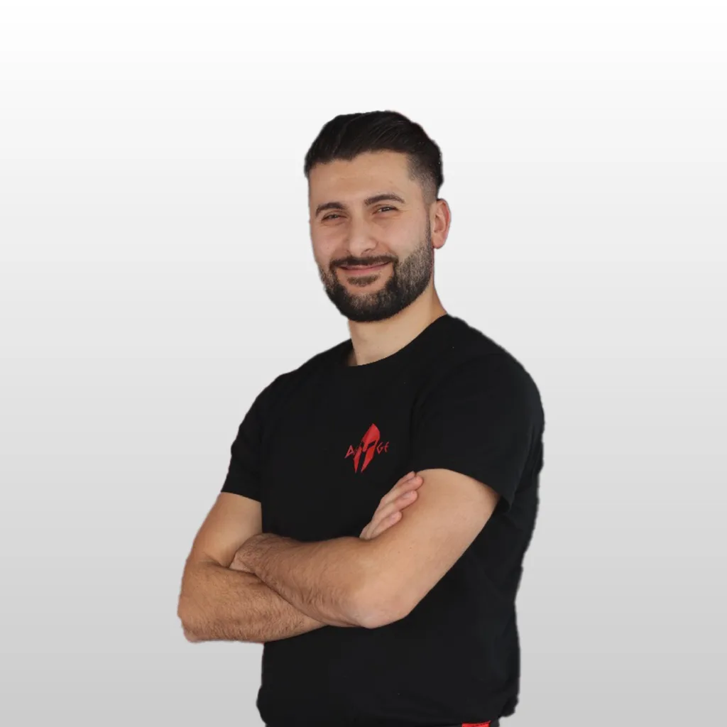 Waiblingen AGOGE Gym: Selbstverteidigung, Kampfsport Trainer Stavros Vangelakakis