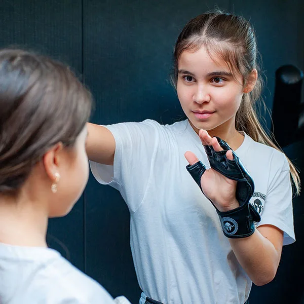 AGOGE Teens | ab 13 Jahre: Selbstverteidigung & Kampfsport